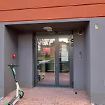 Bazylek, Miejsce Parkingowe W Garazu Podziemnym Lägenhet *