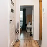Bazylek, Miejsce Parkingowe W Garazu Podziemnym Krasków