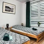 Bazylek, Miejsce Parkingowe W Garazu Podziemnym Lägenhet Kraków