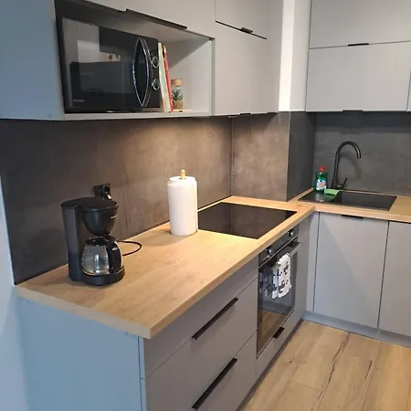 Bazylek, Miejsce Parkingowe W Garazu Podziemnym Apartman