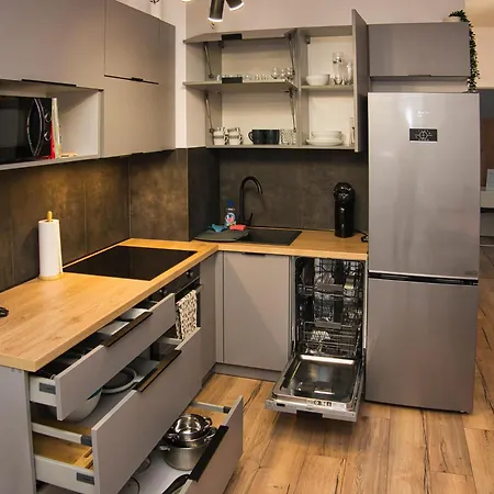 Bazylek, Miejsce Parkingowe W Garazu Podziemnym