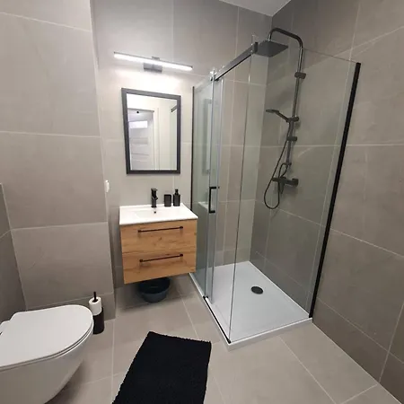 Bazylek, Miejsce Parkingowe W Garazu Podziemnym *